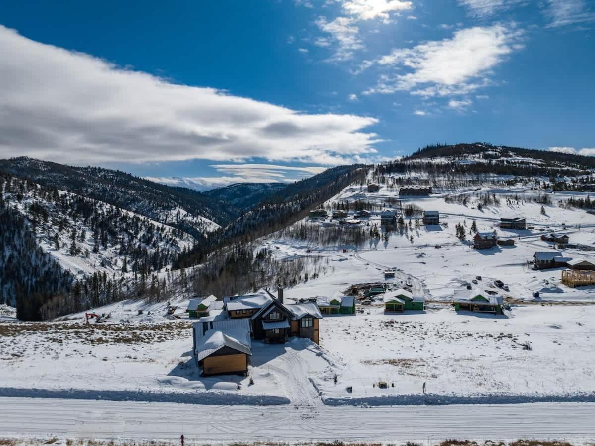 Granby Ranch Lodge ภายนอก รูปภาพ